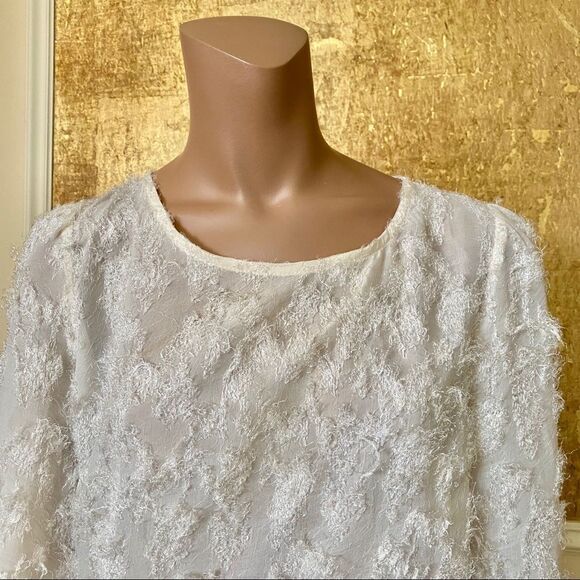 Jealous Tomato ivory fuzzy open back bow blouse M - Picture 2 of 9